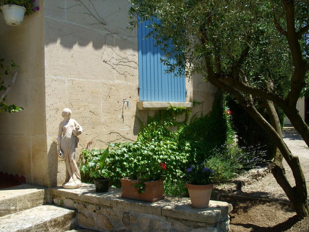 Mas Des Collines Acomodação com café da manhã Fontvieille Exterior foto